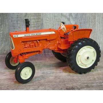 AC - D19 - High Crop National Farm Toy Museum 3rd in High Crop Series - 1/16