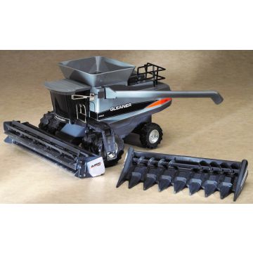 AGCO - A85 - Combine, A85 Gleaner Duals Chrome rims 2006 Dealer Launch - 1/24