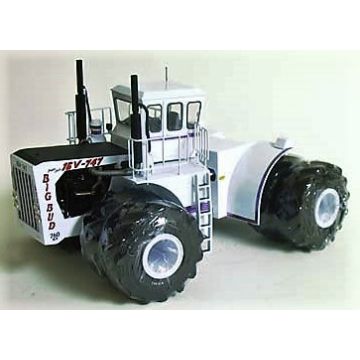 Big Bud - 16V-747 - 4WD Duals 760 HP Original 1978 factory version black hood - 1/32