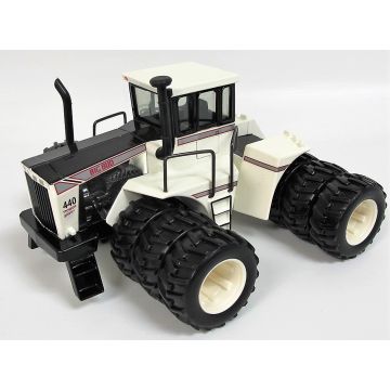 Big Bud - 440 - 4WD Triples - 1/32