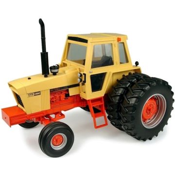 Case - 1370 - Agri King, Duals Cab Desert Sunset Collector Edition - 1/16