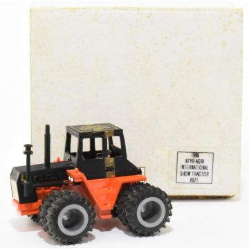 Case - 1470 - Traction King 4WD duals Black Knight 1996 KFYR Ag Expo - 1/64
