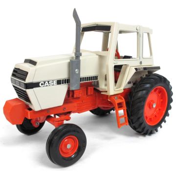 Case - 2390 - Cab black or silver muffler - 1/16