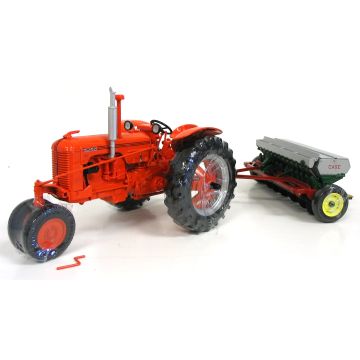 Case - Set - DC3 with grain drill 2009 WI Farm Tech Days - 1/16