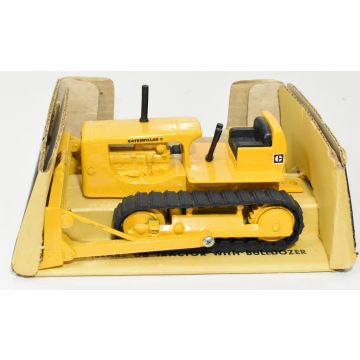 Cat - D6 - Crawler, blade solid drawbar, smooth grille - 1/16