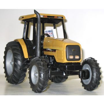 Challenger - MT465 - Tractor, MFD Cab 2002 Farm Progress Show - 1/16