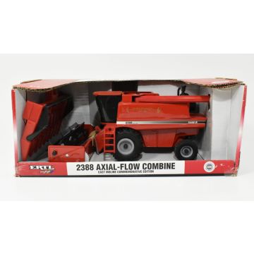 CIH - 2388 - Combine, 2388 2 heads East Moline Plant - 1/32