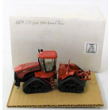 CIH - STX440 - Quad Trac 2001 KFYR Ag Expo - 1/64