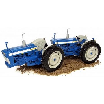 DOE - 130 - 4WD, twin engines, opening engine hoods, articulated steering - 1/16