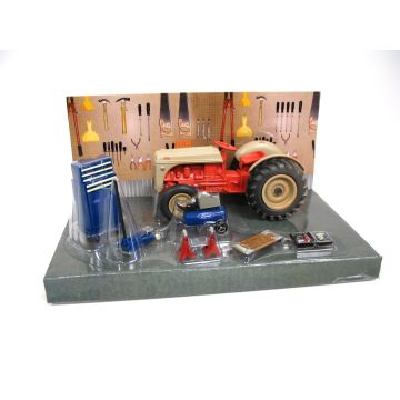 Ford - Set - 8N Restoration Set, Accessories, Dusty Chaser - 1/16