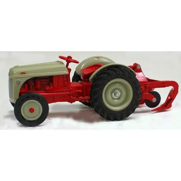 Ford - Set - 8N, Gray and red, mounted 2 bottom plow - 1/16