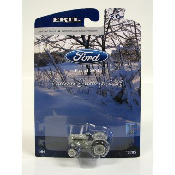 Ford - 9N - Snowy Holiday Tractor - 1/64