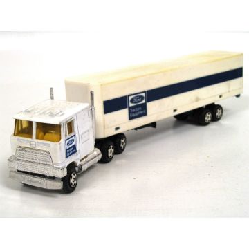 Ford - Semi - Parts van truck, Trucks of the World Box - 1/64