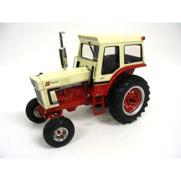 IH - 1066 - WF Cab no belly fuel tank 5,000,000th 2008 IH Collector Club - 1/16