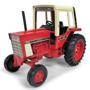 IH - 1086 - WF Cab, rivet front - 1/16