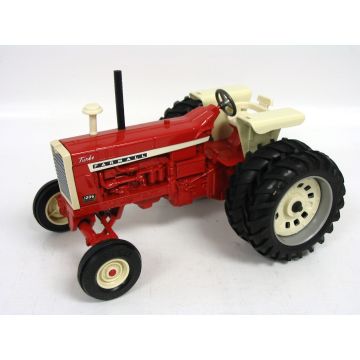 IH - 1206 - WF Duals 1995 Lafayette Toy Show 18th - 1/16