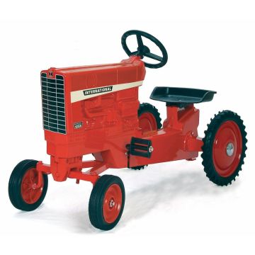 IH - 1256 - Pedal, WF, no fenders - 37"