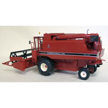 IH - 1460 - Combine with grain head - 1/32