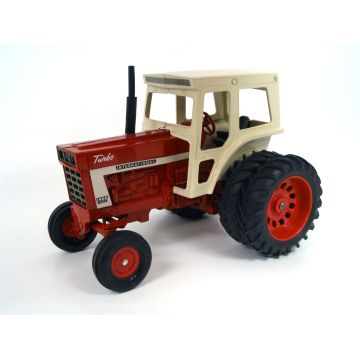 IH - 1466 - WF Duals Cab red box - 1/16