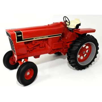 IH - 1466 - WF, flat fenders, open station, black stripe - 1/8