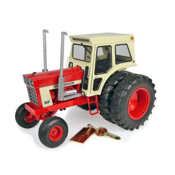 IH - 1468 - WF Duals white V8 Engine Cab #3 Key Precision Series - 1/16