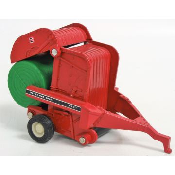 IH - 2400 - Baler, 2400, round bale - 1/32