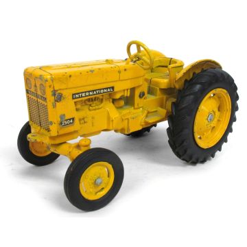 IH - 2504 - Tractor, Utility decal variations - 1/16