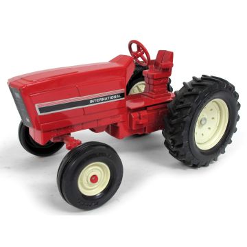 IH - 3088 - WF open station with or without model numbers, white or grey rims - 1/16