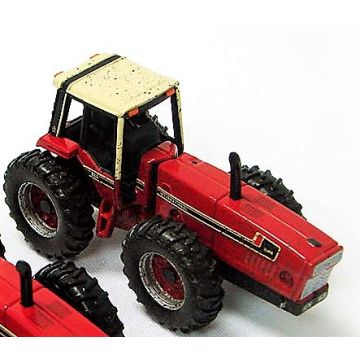 IH - 3388 - 2+2 4WD 7 Premiere Series muddy - 1/64