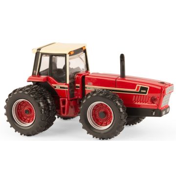 IH - 3588 - 2+2 4WD rear duals 2016 National Farm Toy Museum - 1/64
