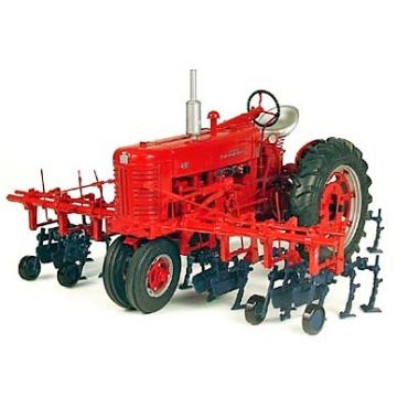 IH - 400 - NF, 4 row cultivator Precision 50th Anniversary - 1/16