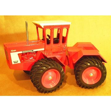 IH - 4366 - 4WD Duals Red Cab - 1/16