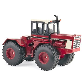 IH - 4586 - 4WD - 1/32