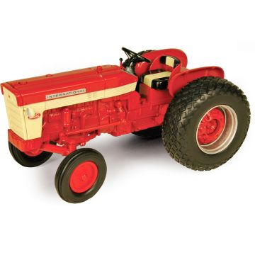 IH - 460 - Utility Gas rear turf tires - 1/16