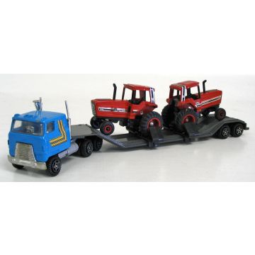 IH - Semi - 5088 (2) red rims, IH Semi - 1/64