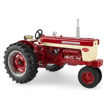 IH - 560 - NF diesel, pwr adjust rears, fenders - 1/16