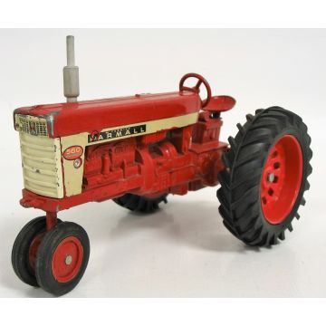 IH - 560 - NF plastic red wheel rims, bubble box - 1/16