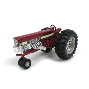 IH - 560 - Puller, maroon, small wheels, NF - 1/16