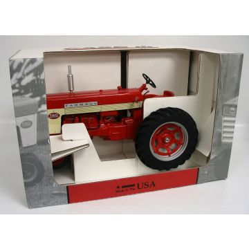 IH - 560 - NF, 1997 Farm Show - 1/8