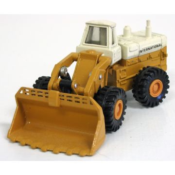 IH - 560 - Payloader, Mighty Movers of the World - 1/64