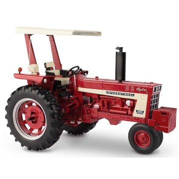 IH - 666 - NF with ROPS, canopy, and fender radio - 1/16