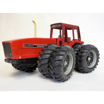 IH - 7488 - 2+2 4WD Duals Special Edition August 1984, 4 per dealer - 1/16