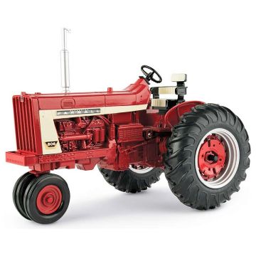 IH - 806 - NF, clamshell fenders, open station - 1/16