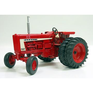 IH - 806 - WF Duals 1996 Lafayette Farm Toy Show - 1/16