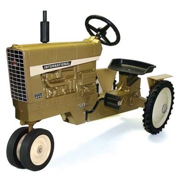 IH - 826 - Pedal, NF, muffler, fenders, Gold, 50th Anniv -