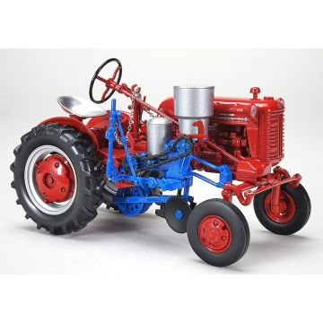 IH - Cub - Red tractor with blue one-row planter - 1/16