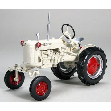 IH - Cub - 400 style white demonstrator 2009 Lafayette Toy Show - 1/16