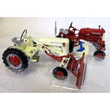 IH - Set - Two tractors, white w/ blade, red w. ctr mnt disc - 1/16