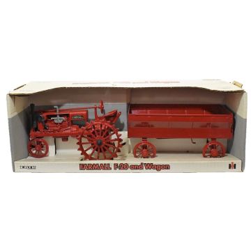 IH - Set - F-20, with flare box wagon on steel - 1/16
