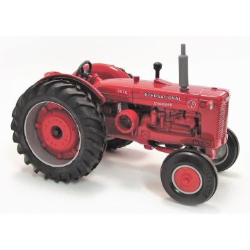 IH - ID-9 - Tractor, Standard Rubber tires red 1993 Farm Show Edition - 1/16